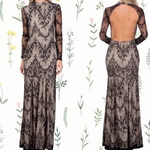 SALE❗️Lace prom dress STEAL DEAL